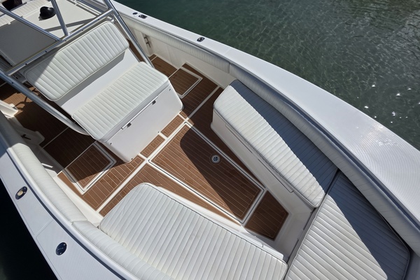 26ft Regulator Yacht For Sale