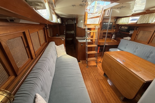 Leeward 41ft Bristol Yacht For Sale