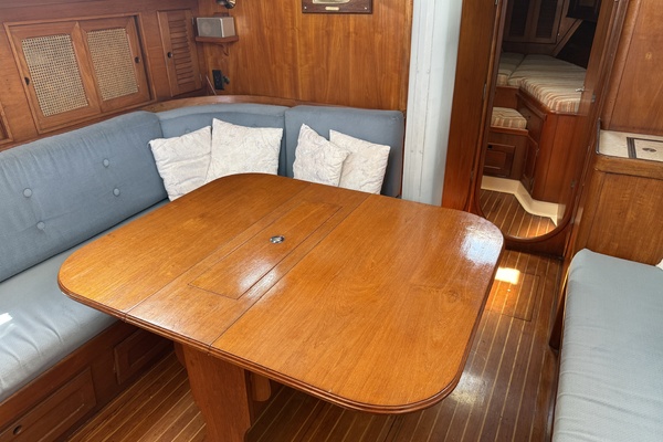 Leeward 41ft Bristol Yacht For Sale