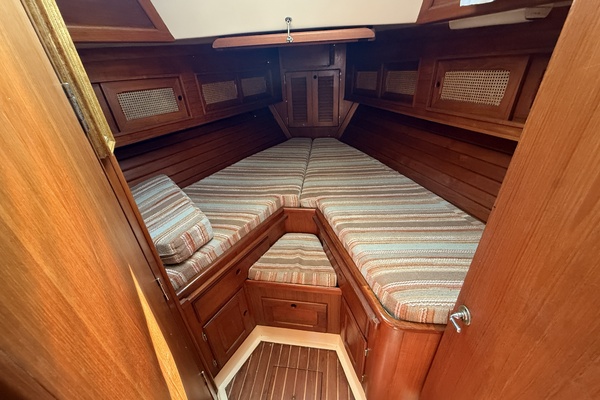 Leeward 41ft Bristol Yacht For Sale