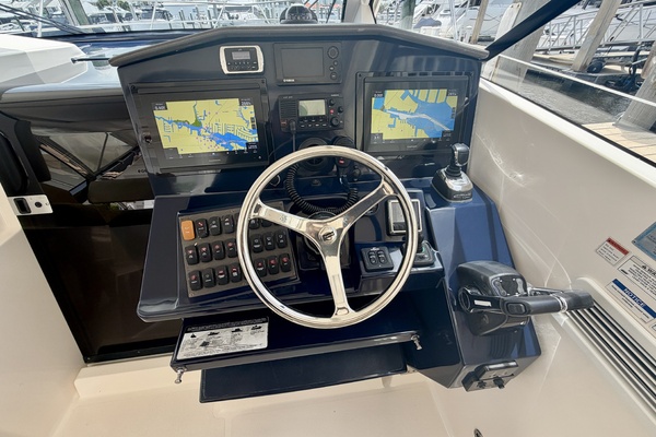 FAIS DO DO 41ft Pursuit Yacht For Sale
