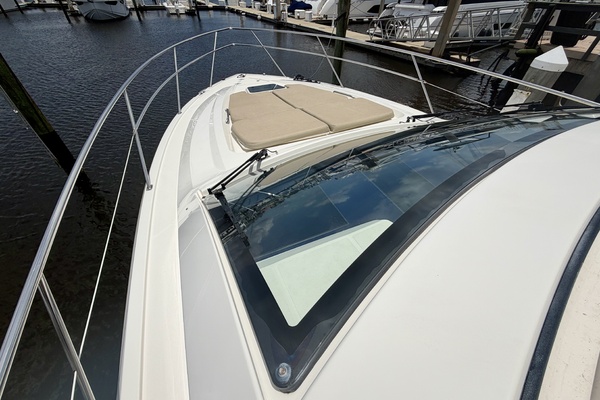 FAIS DO DO 41ft Pursuit Yacht For Sale