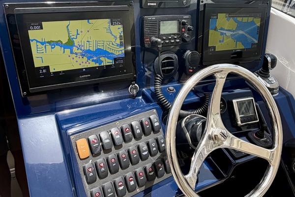 FAIS DO DO 41ft Pursuit Yacht For Sale