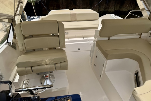 FAIS DO DO 41ft Pursuit Yacht For Sale