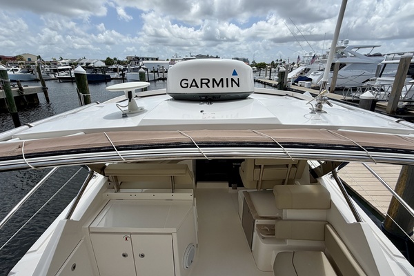 FAIS DO DO 41ft Pursuit Yacht For Sale