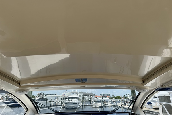FAIS DO DO 41ft Pursuit Yacht For Sale