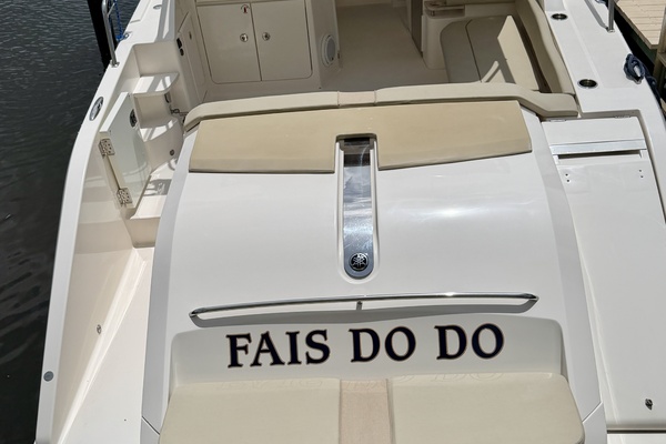 FAIS DO DO 41ft Pursuit Yacht For Sale