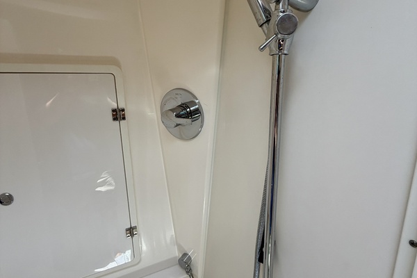 FAIS DO DO 41ft Pursuit Yacht For Sale