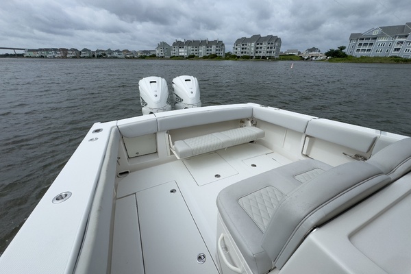 Flooring It 38ft Jupiter Yacht For Sale