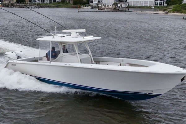 Flooring It 38ft Jupiter Yacht For Sale
