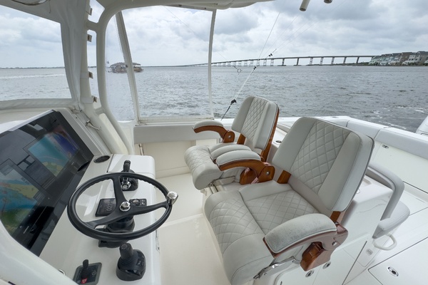 Flooring It 38ft Jupiter Yacht For Sale