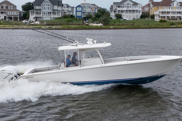 Flooring It 38ft Jupiter Yacht For Sale