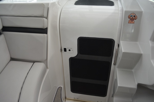32ft Rinker Yacht For Sale
