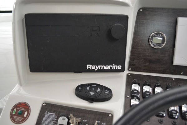 32ft Rinker Yacht For Sale