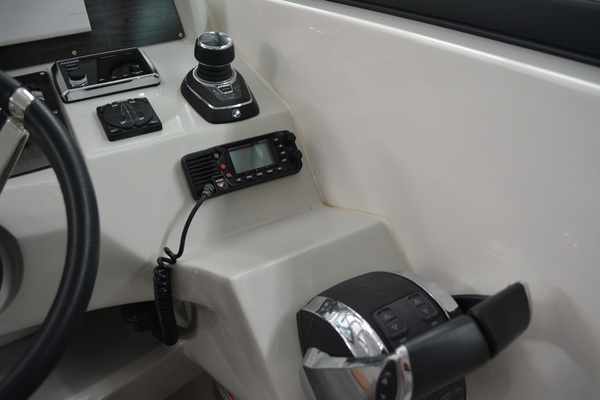 32ft Rinker Yacht For Sale