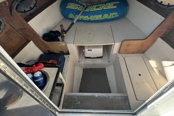 My Seaductress 33ft Donzi Yacht For Sale