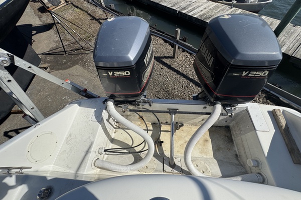 My Seaductress 33ft Donzi Yacht For Sale