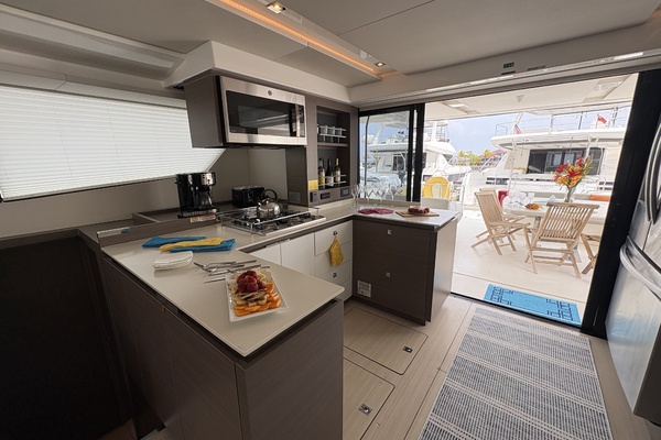 Caribbean Dream II 53ft Leopard Yacht For Sale