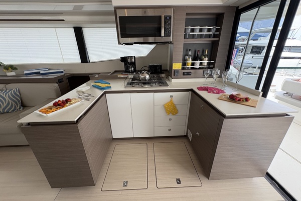 Caribbean Dream II 53ft Leopard Yacht For Sale