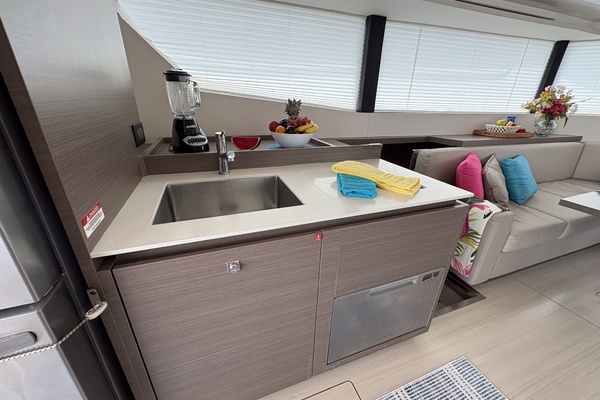 Caribbean Dream II 53ft Leopard Yacht For Sale