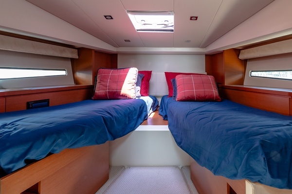 2015 Prestige 45