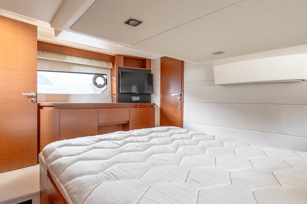 2015 Prestige 45