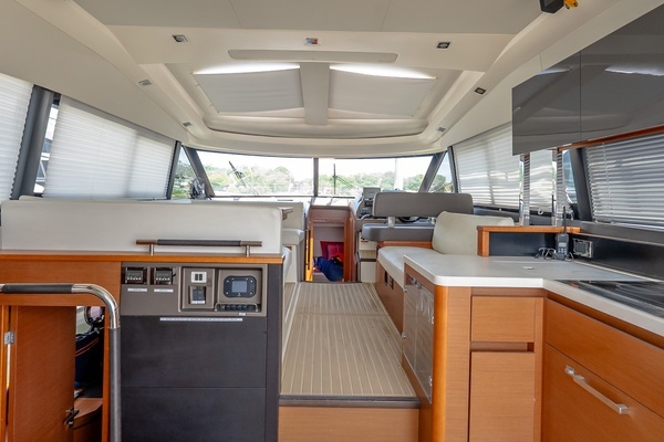 2015 Prestige 45