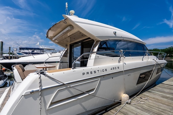 2015 Prestige 45