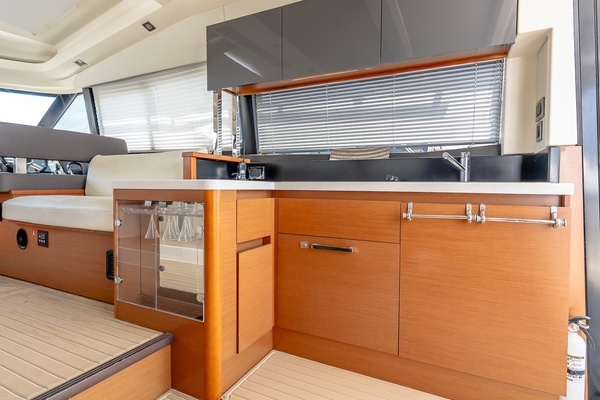 2015 Prestige 45