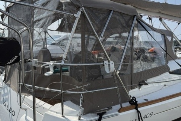 VALEO 40ft Jeanneau Yacht For Sale