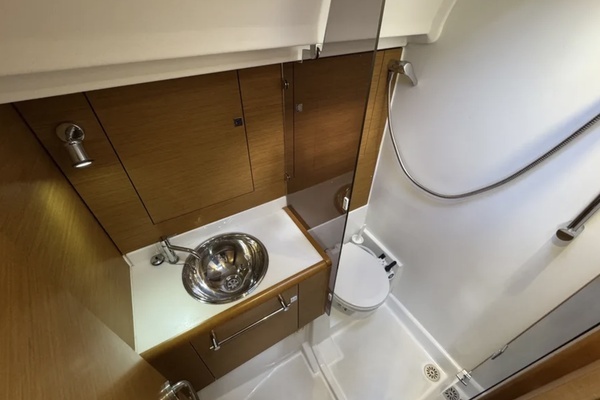 Jeanneau Sun Odyssey 449 Yacht For Sale
