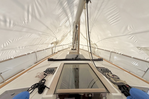 CARA OF PORTSMOUTH 44ft Jeanneau Yacht For Sale