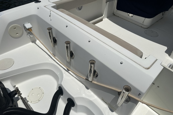 27ft Boston Whaler Yacht For Sale