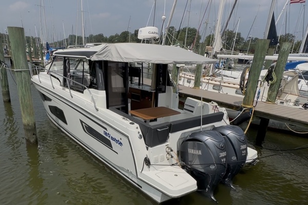 34ft Jeanneau Yacht For Sale