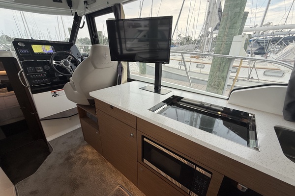 34ft Jeanneau Yacht For Sale
