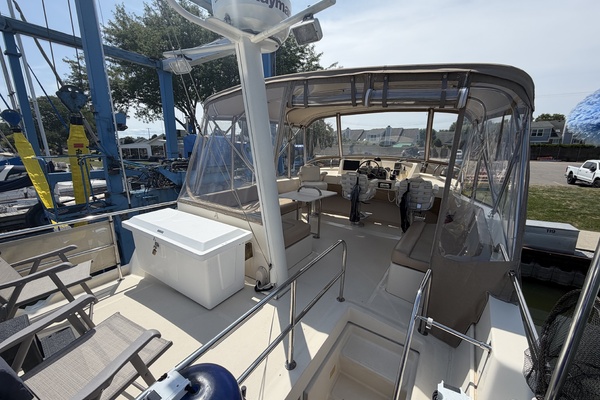 FIDELITY 34ft Mainship Yacht For Sale