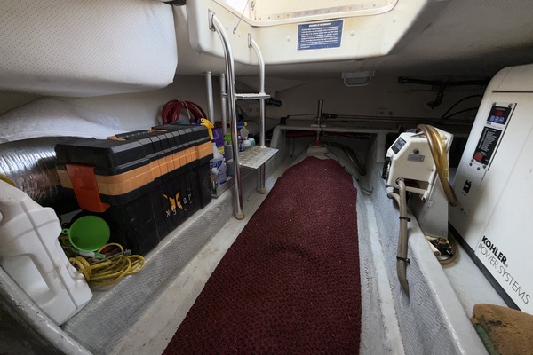 FIDELITY 34ft Mainship Yacht For Sale