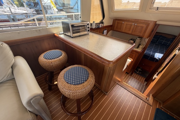 FIDELITY 34ft Mainship Yacht For Sale