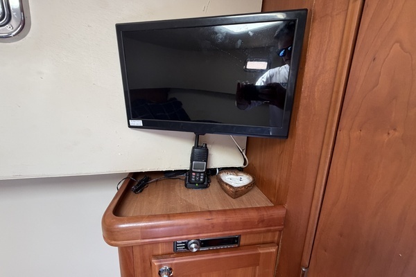 Mainship 34 Trawler Yacht For Sale