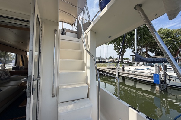 FIDELITY 34ft Mainship Yacht For Sale