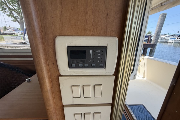 FIDELITY 34ft Mainship Yacht For Sale