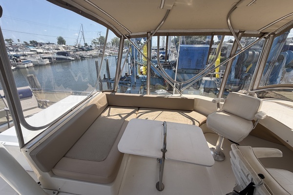 Mainship 34 Trawler Yacht For Sale