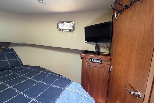 FIDELITY 34ft Mainship Yacht For Sale