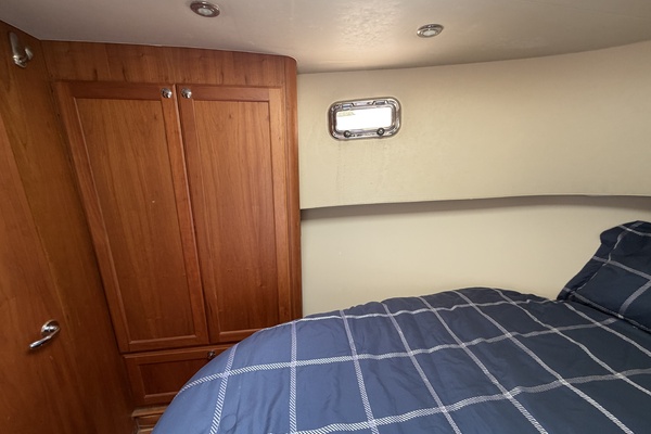 FIDELITY 34ft Mainship Yacht For Sale