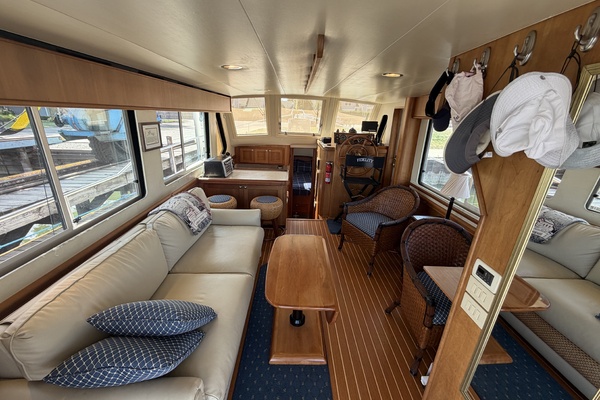 FIDELITY 34ft Mainship Yacht For Sale