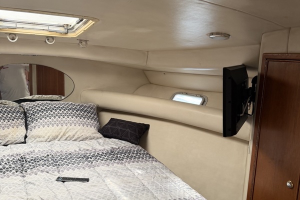 Smart Move 34ft Riviera Yacht For Sale