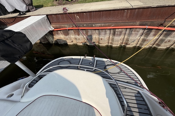 PURA VIDA 29ft Monterey Yacht For Sale