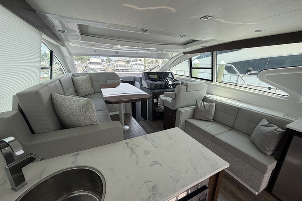 Aquaholic 46ft Cruisers Yacht For Sale