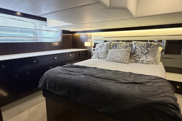 Aquaholic 46ft Cruisers Yacht For Sale