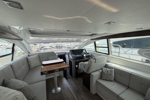 Aquaholic 46ft Cruisers Yacht For Sale